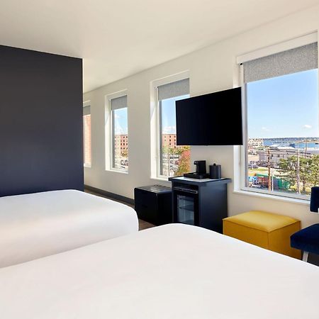 Aloft Portland Downtown Waterfront Me Hotel Exterior photo