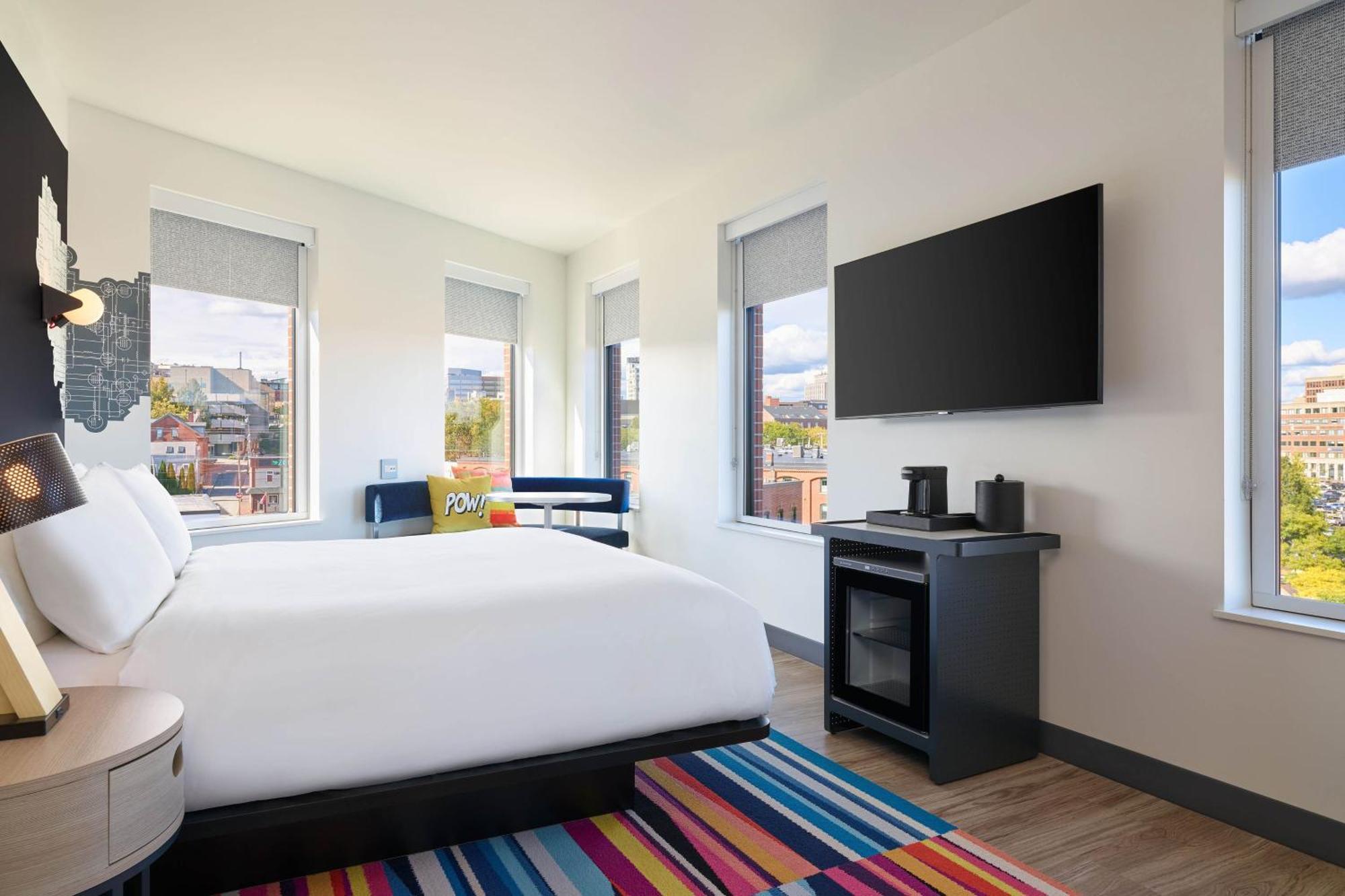 Aloft Portland Downtown Waterfront Me Hotel Exterior photo
